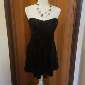SWOOL SHOULDERLESS BLACK  DRESS